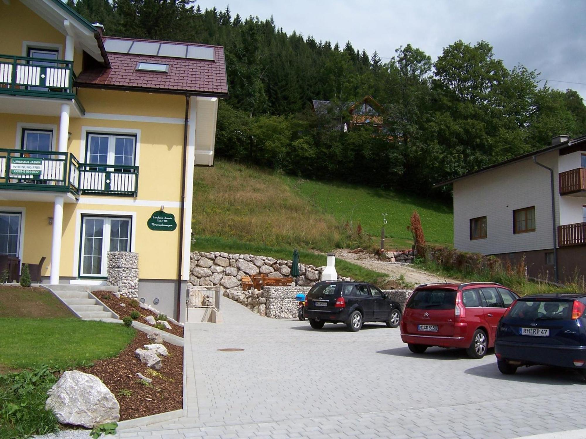 Landhaus Jasmin - Apartment Untergeschoss Bad Mitterndorf Bagian luar foto